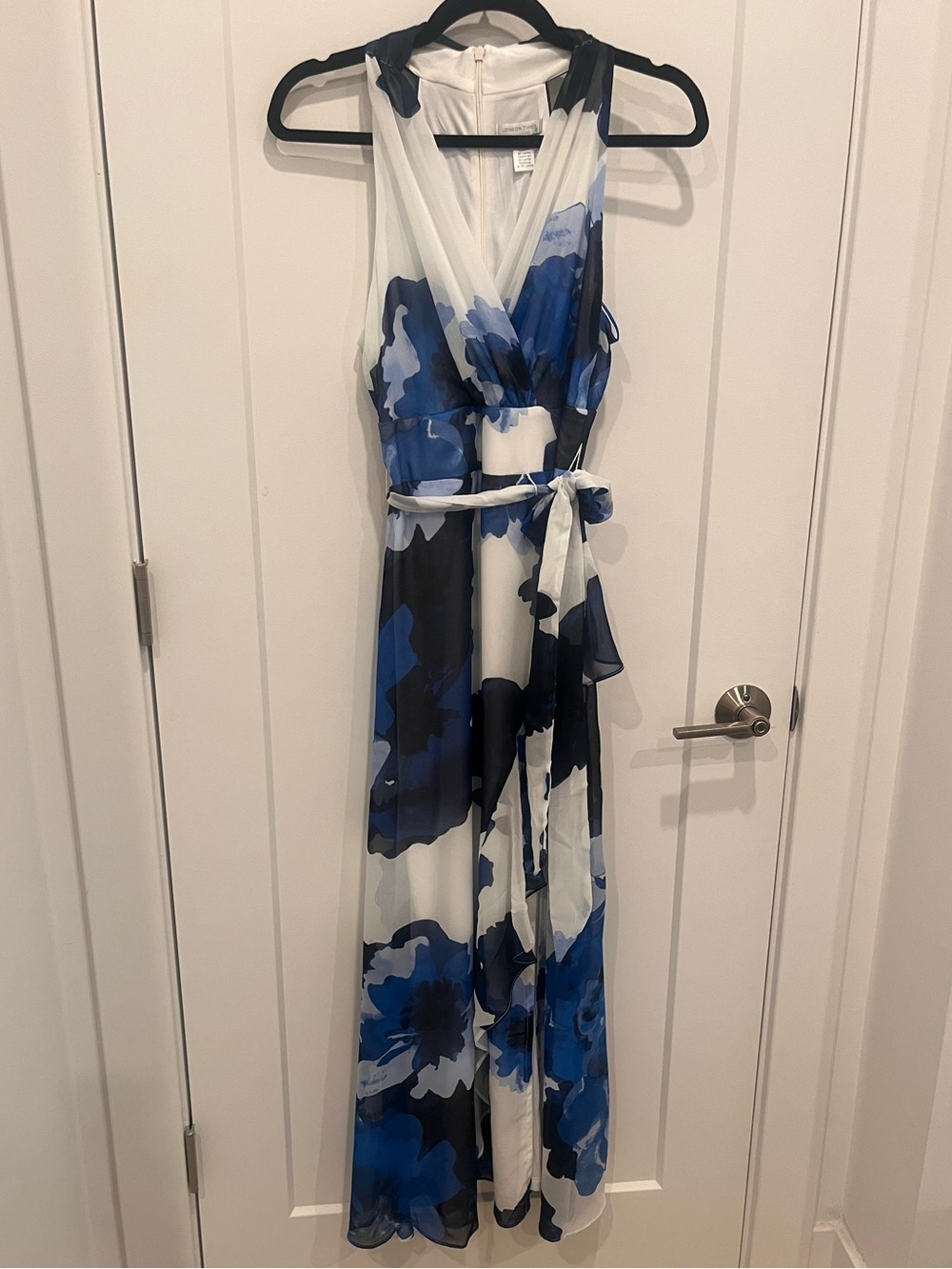 NWOT London Times Floral Print Maxi Dress (Size 4)